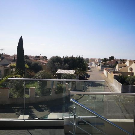 Appartement Au Dessus De La Maison Du Saunier 생 드 지로 외부 사진