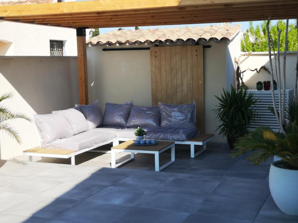 Appartement Au Dessus De La Maison Du Saunier 생 드 지로 외부 사진