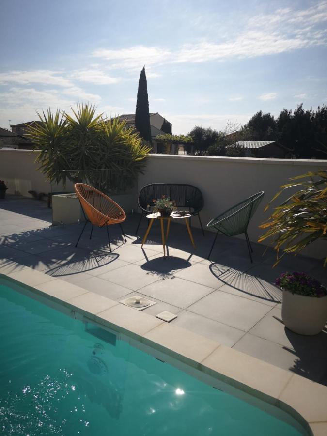 Appartement Au Dessus De La Maison Du Saunier 생 드 지로 외부 사진