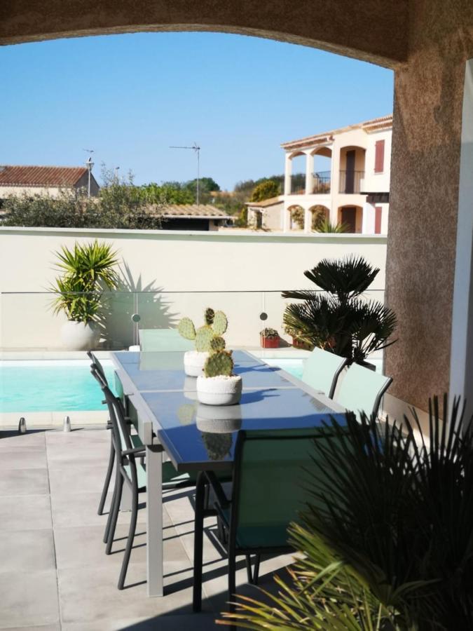 Appartement Au Dessus De La Maison Du Saunier 생 드 지로 외부 사진